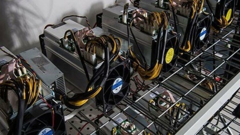 معمای ۲۴۰۰ مگاواتی