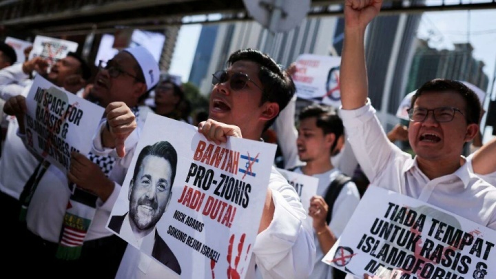 اعتراضات گسترده مالزیایی‌ها در واکنش به انتصاب سفیر جدید آمریکا در کوالالامپور