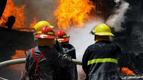 آتشسوزی در برج ۳۰ طبقه شهید خرازی/ اتصالی در دستگاه کولر گازی علت حادثه است