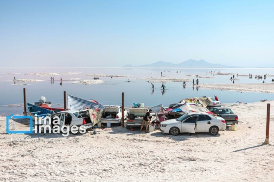 شنا در ارومیه «نیمهجان»