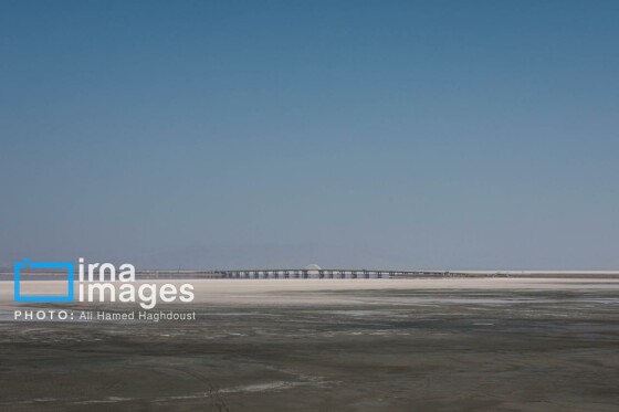 شنا در ارومیه «نیمهجان»