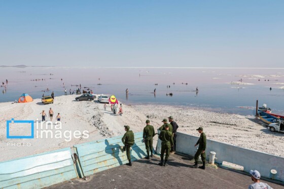 شنا در ارومیه «نیمهجان»