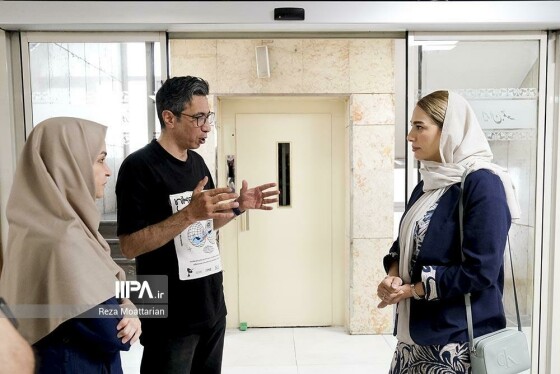 مهروز ساعی در تحریریه ایران