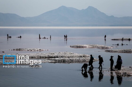 شنا در ارومیه «نیمهجان»