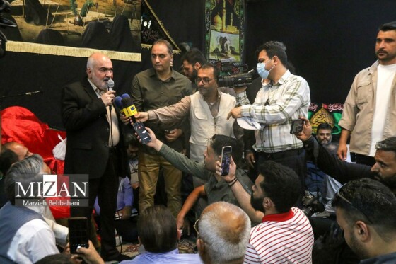 بازدید استاندار خوزستان از نخلستان‌های بخش اروندکنار و پالایشگاه آبادان