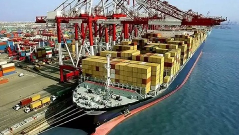 دولت به دنبال تضمین صادرات حداکثری است/ تدوین ۳ بسته اقتصادی برای شرایط جنگی