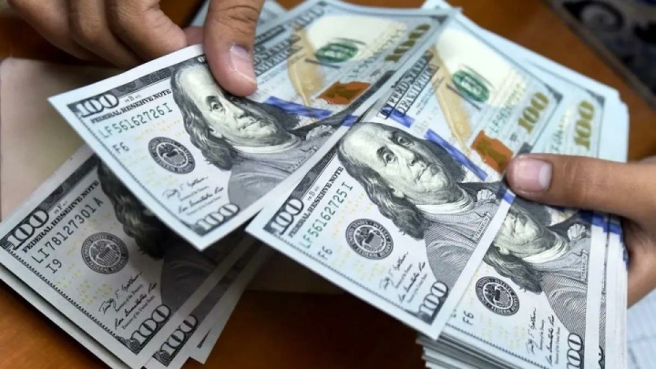 دلار توافقی ۷۱هزار و ۷۶۰ تومان شد