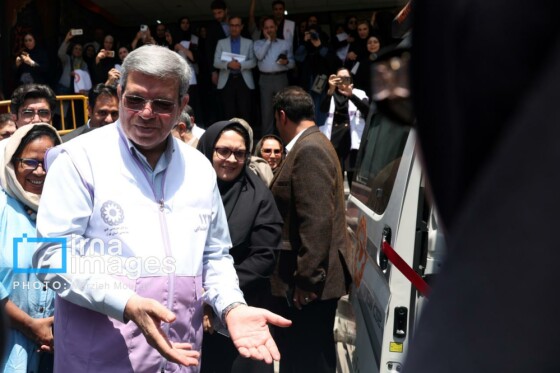 مراسم رژه خودرویی اورژانس اجتماعی