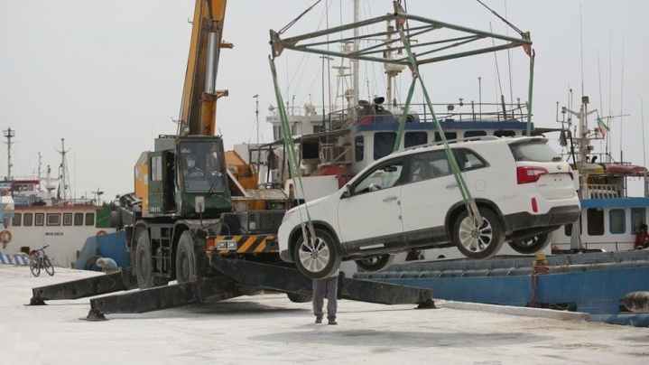 واردات خودروی کارکرده بالای ۲۵۰۰ سی‌سی به مناطق آزاد ممکن شد