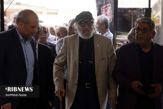 بازدید هنرمندان پیشکسوت از ساختمان شیشه‌ای صدا و سیما