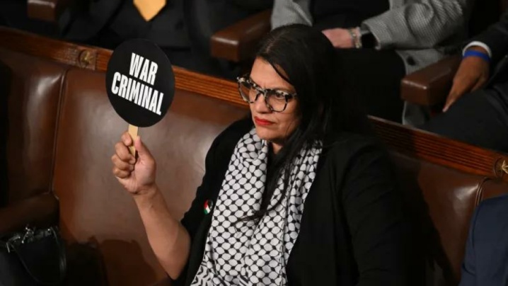 کشور ما شیفته جنگ است / کنگره آمریکا به دنبال تصویب مرگ است