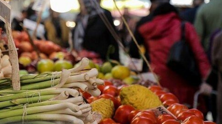 فعالیت همه بازارها و میادین میوه و تره بار در روز چهارشنبه