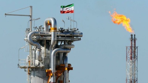 سهم ۸۰ درصدی صندوق توسعه ملی در اجرای طرح ضربتی افزایش تولید نفت خام