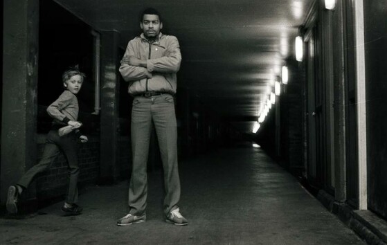 «من دوست دارم با این انتظار که اتفاق غیرمنتظره‌ای رخ دهد، کادربندی دقیقی داشته باشم. چه حضور یک شخص باشد، چه تغییر در نور، چه آب و هوا یا هر اتفاق دیگری.»