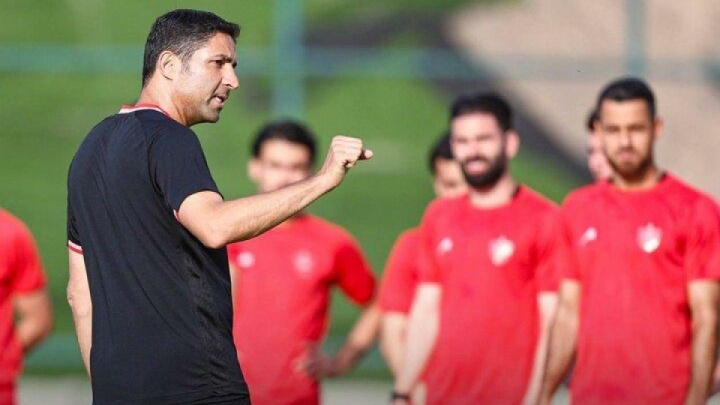 کادر فنی پرسپولیس به دنبال خارج کردن دو هافبک