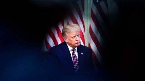 دولت ترامپ متهم به نادیده‌گیری احکام دادگاه