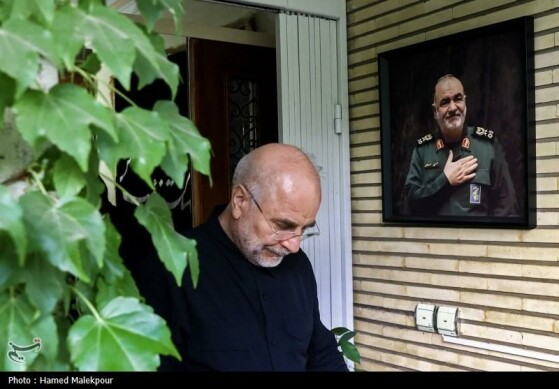 حضور رئیس مجلس در منزل سرداران شهید رشید، سلامی و محققی