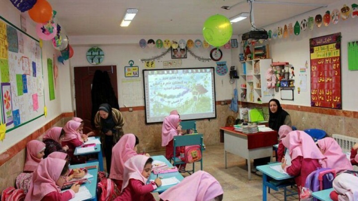 قانون ۳۰ ساعته شدن معلمان مدارس غیردولتی با بیمه کامل به تصویب رسید