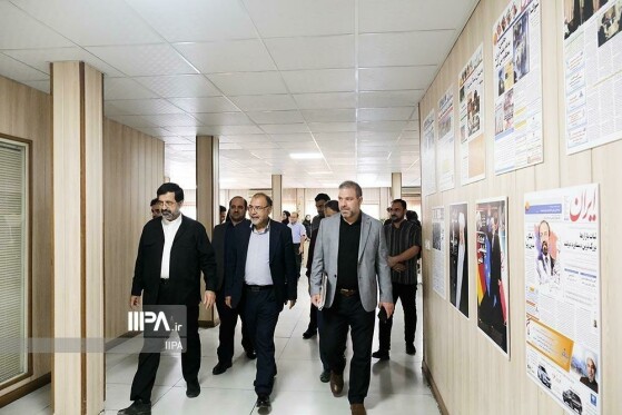 بازدید استاندار قم از موسسه ایران
