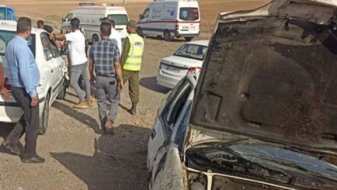 ۸ مصدوم در تصادف دو خودرو در محور نیریز ـ سیرجان