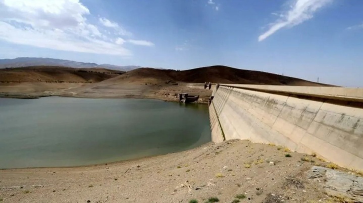 مردم به شایعات در مورد کمبود آب توجه نکنند/ با مشارکت شهروندان از بحران عبور می‌کنیم