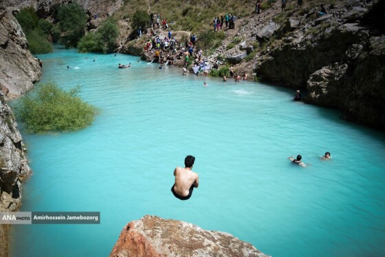 آب تنی در گرمای شدید