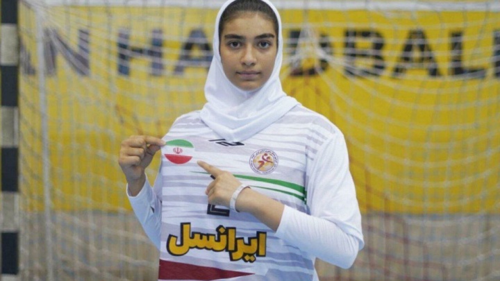 رضایی بهترین بازیکن دیدار ایران - هنگ کنگ شد