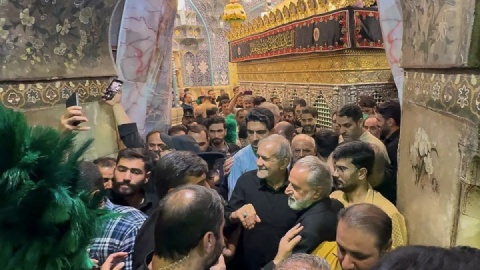 فیلم/ تشرف رییس جمهور به حرم حضرت معصومه(س)