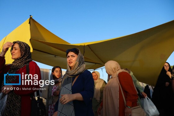 چند شنبه بازار