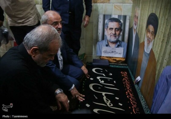 حضور رئیس جمهور به زیارت حضرت فاطمه معصومه(س)