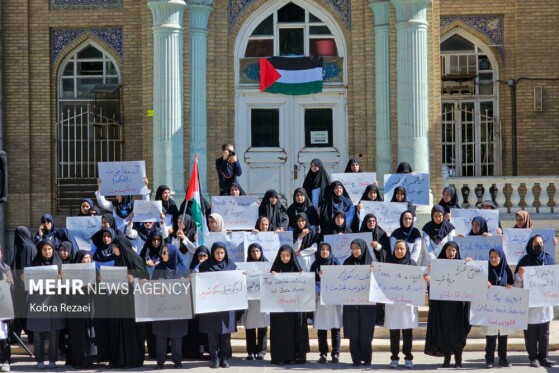 تجمع دانشگاهیان و کادر بهداشت و درمان مشهد در حمایت از مردم غزه