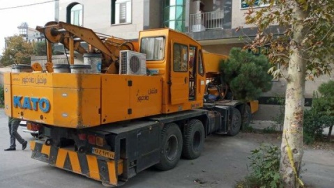 واژگونی جرثقیل در آرادان؛ ۲ نفر جان باختند