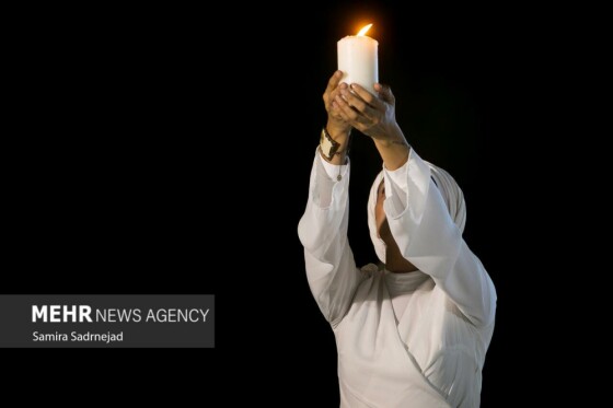 آئین «یادمان خون ایران»