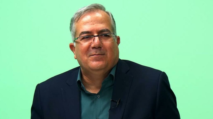 جریان‌سازی اقتصادی یک سیاستمدار روزنامه‌نگار