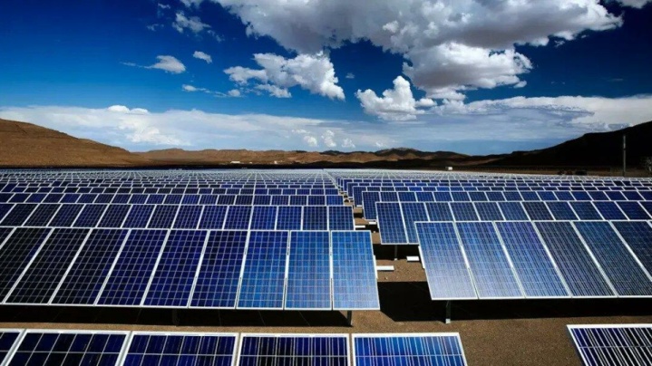 هدف‌گذاری تولید ماهانه هزار مگاوات برق خورشیدی