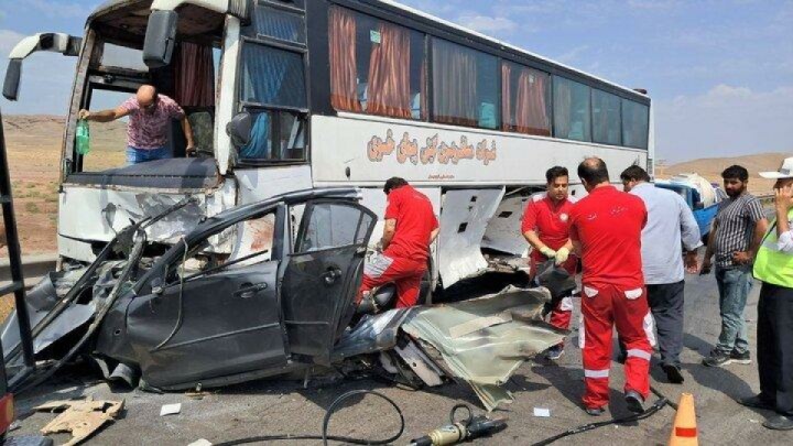 ۷ مصدوم و یک کشته در تصادف محور ایواوغلی به تبریز