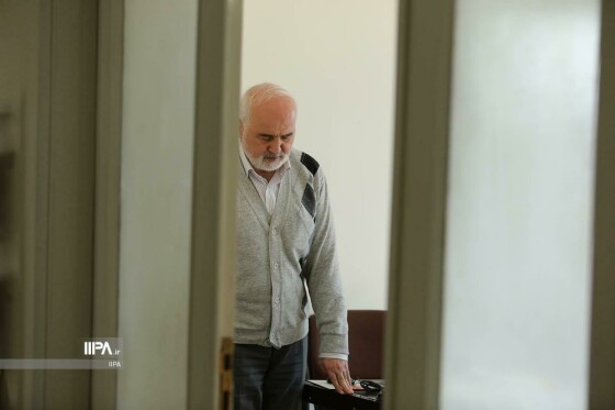 احمد توکلی به روایت عکاسان روزنامه ایران