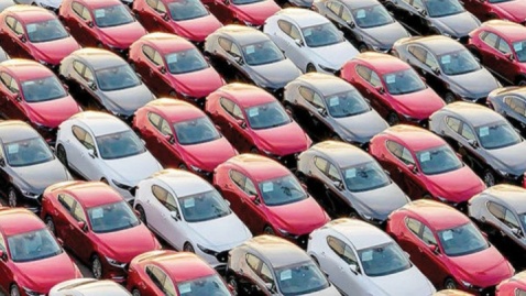 قیمت خودروهای وارداتی امسال اصلاح می شود