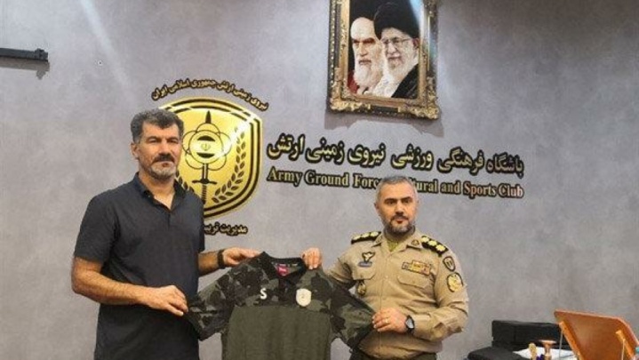 سرمربی تیم فوتبال نیروی زمینی انتخاب شد