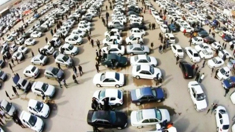 کاهش ۵۰درصدی متقاضیان خودرو