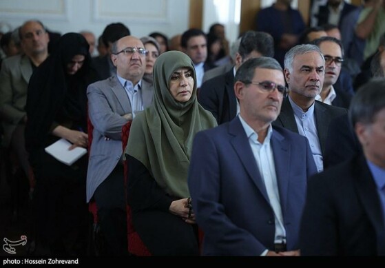 نشست رئیس جمهور با معاونان و مدیران وزارت امور خارجه