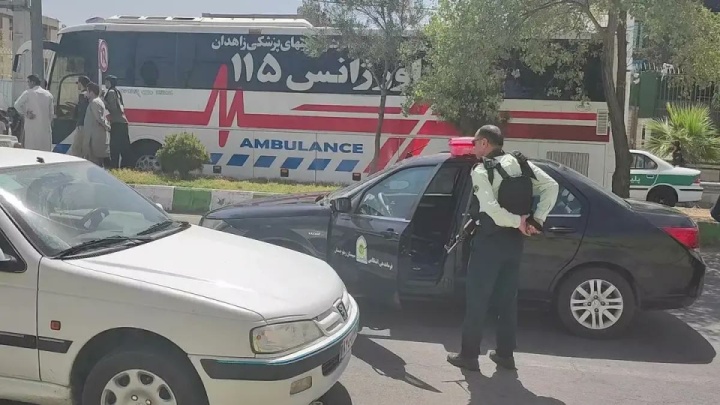 حمله تروریستی به دادگستری زاهدان/شهادت6 نفر ‌در حمله تروریست‌ها / 3 مهاجم به هلاکت رسیدند+ عکس و فیلم