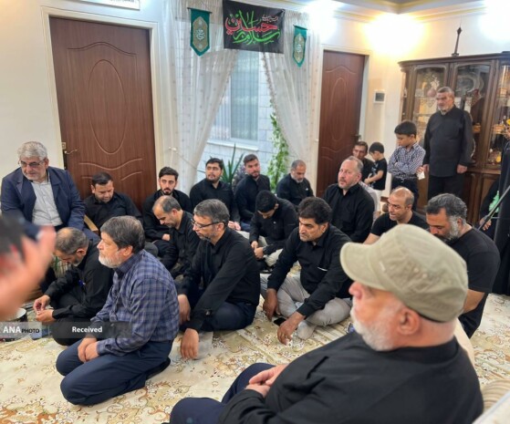 تکریم خادمیاران رضوی از خانواده شهدا