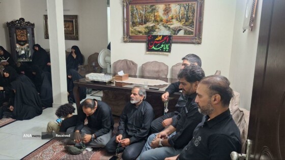 تکریم خادمیاران رضوی از خانواده شهدا