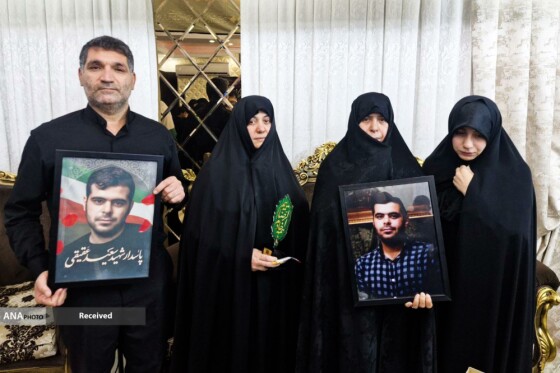 تکریم خادمیاران رضوی از خانواده شهدا