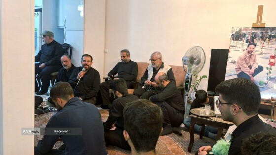 تکریم خادمیاران رضوی از خانواده شهدا