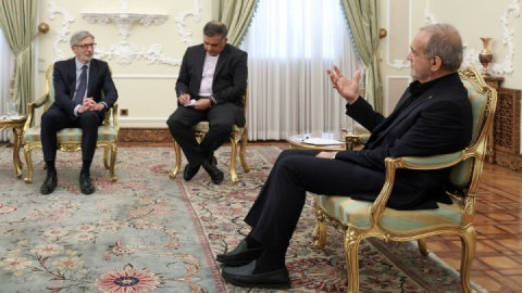 پزشکیان: طالب جنگ نیستیم اما پاسخ ما به تجاوز احتمالی، مقتدرانه خواهد بود