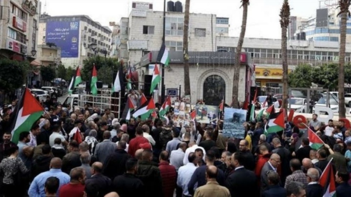 کرانه باختری به زور ساکت می‌شود/ رسانه‌ها خفقان را پوشش دهند