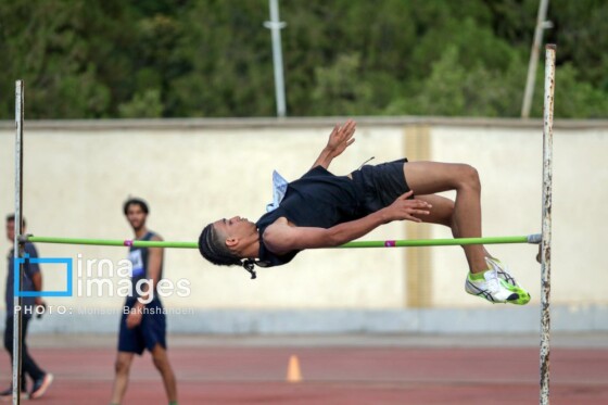 مسابقات دو و میدانی قهرمانی نوجوانان در مشهد