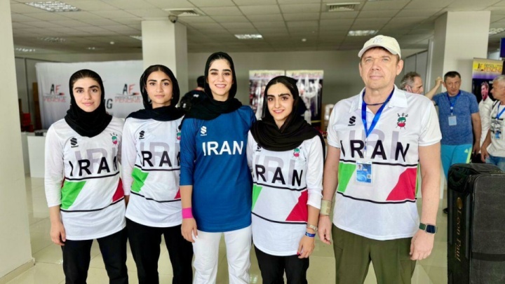 تیم‌های سابر زنان و اپه مردان رقیبان خود را شناختند